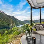 Вилла Fjordpanorama - The Atmosphere Согндал
